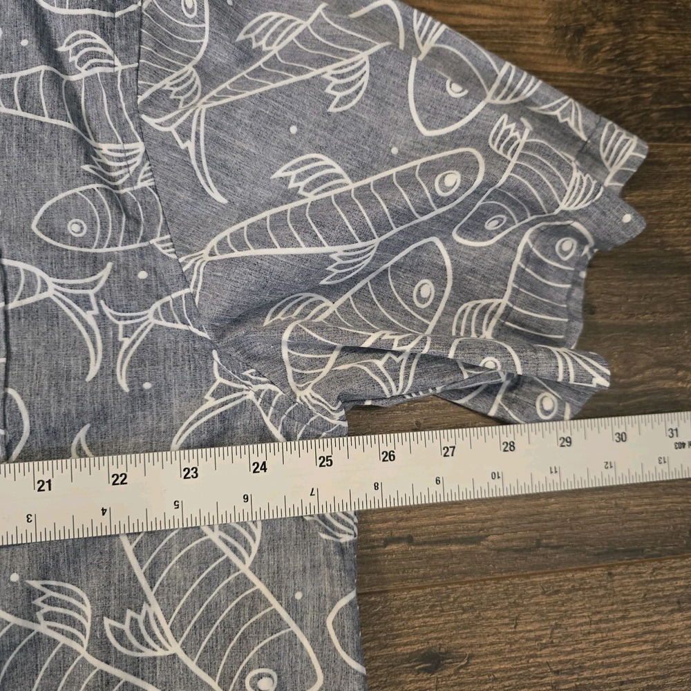 Go Barefoot In Paradise Hawaiian Shirt XL Gray Fish Print USA Made Aloha - Picture 8 of 8
